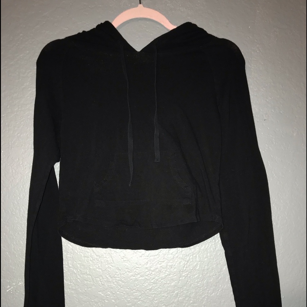 long sleeve crop top !